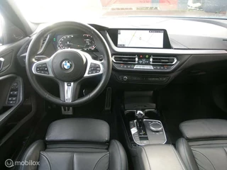 BMW 1 Serie BMW 1-serie 118i M Sport Full Options ACC/Pano/Stoelverw/NAP - afbeelding nr 11