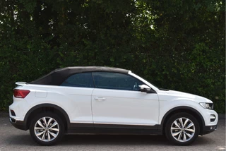 Volkswagen T-Roc Volkswagen T-Roc Cabrio 1.5 TSI 150PK | Camera | Navigatie | DAB | Stoelverwarming | PDC rondom | LM-Velgen - afbeelding nr 55