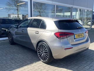 Mercedes-Benz A-Klasse 50% deal 10.975,- ACTIE Widescreen / Stoel verwarming / LED / Camera - afbeelding nr 18