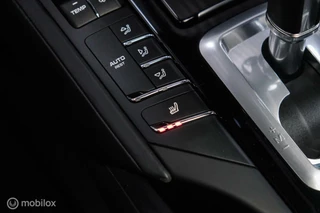 Porsche Cayenne Porsche Cayenne 3.0 S E-Hybrid 416 pk | NL auto NAP | Rijklaarprijs | Bose | Panoramadak | 21 inch | Meteorgrey | - afbeelding nr 28