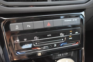 Volkswagen T-Cross Volkswagen T-Cross 1.0 TSI LIFE / ACHTERUITRIJCAMERA / ADAP. CRUISE CONTROL / LANE ASSIST - afbeelding nr 25
