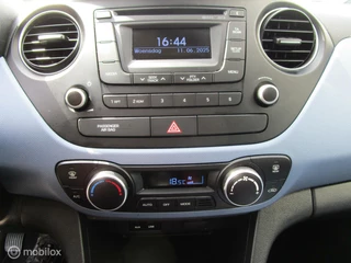 Hyundai i10 Hyundai i10 1.0i i-Motion Comfort 5drs 105dkm! Airco Cruise - afbeelding nr 19