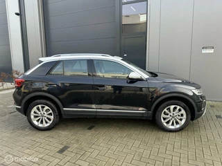 Volkswagen T-Roc Volkswagen T-Roc 1.5 TSI Style digitale klok DSG Als nieuw - afbeelding nr 41