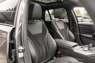BMW 3 Serie BMW 3-serie Touring 330e xDrive M SPORT PANO LASER - afbeelding nr 20