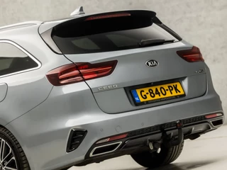 Kia Ceed Sportswagon Automaat (PANORAMADAK, APPLE CARPLAY, GROOT NAVI, MEMORY SEATS, STUUR/STOELVERWARMING, LEDER/ALCANTARA, GETINT GLAS, XENON, CAMERA, TREKHAAK, NIEUWSTAAT) - afbeelding nr 15