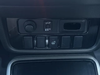 Mitsubishi Outlander Mitsubishi Outlander 2.0 PHEV 4x4 | Luxe | Rockford Audio | 360° Camera | Navi | Schuif-/kanteldak - afbeelding nr 24