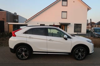 Mitsubishi Eclipse Cross Mitsubishi Eclipse Cross 1.5 DI-T 163pk|360 CAMERA|HEAD UP|CARPLAY|TREKHAAK|KEYLESS|STOELVERWARMING - afbeelding nr 5