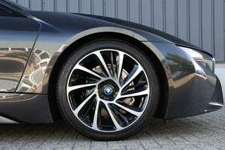 BMW i8 BMW i8 1.5 Hybrid 362PK|NL-auto|Head-up|Harman Kardon|Leder - afbeelding nr 12