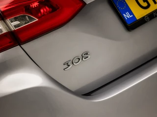 Peugeot 308 (PANORAMADAK, NAVIGATIE, CLIMATE, LEDER/ALCANTARA, CAMERA, LED KOPLAMPEN, SPORTSTOELEN, PARKEERSENSOREN, CRUISE, NIEUWE APK, NIEUWSTAAT) - afbeelding nr 27