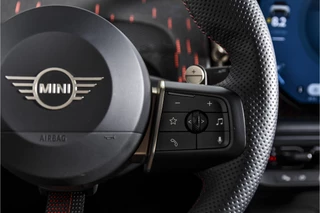 MINI Countryman MINI Countryman 1.5 C 170 PK John Cooper Works L | S/K-Panodak | Dig. Cockpit | Adapt. Cruise | Stoel-+Stuurverw. | Harman/Kardon | 360 Camera | NAV + App. Connect | ECC | Elek. Klep | DAB | LM 20
