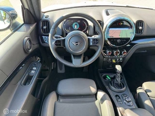 MINI Countryman Countryman 2.0  PHEV  Automaat 224 pk All4 Cooper SE  Business Edition Navigatie ,  Camera Achter , Parkeerhulp , Velgen , lederen bekelding met verwarming , Lage km stand 6.045 km ! - afbeelding nr 21