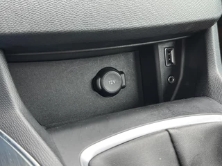 Peugeot 308 Peugeot 308 SW 1.2 PureTech Allure Leder/alcantara Led koplampen Camera Cruise Navigatie - afbeelding nr 37