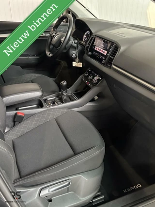 Škoda Karoq Skoda Karoq 1.0 TSI 110 pk handg. Buss. Edition | Navi | Cruise | PDC | CarPlay | Clima | DAB+ | Keyless | Org. NLD. | - afbeelding nr 43