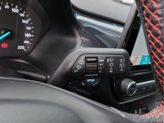 Ford Fiesta Ford Fiesta 1.0 EcoBoost 101pk ST-Line 5-Deurs | Navi | Apple Carplay + Android Auto | Clima | Cruise | Keyless Start | Pdc | Stoelverwarming | Rijstrook+Lichtsensor | Privacy Glass | 17''lm - afbeelding nr 20