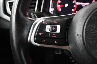 Volkswagen Polo Volkswagen Polo 2.0 TSI GTI (STOELVERWARMING, NAVIGATIE, AUTOMAAT, CRUISE ADAPTIEF, PARKEERSENSOREN, NL-AUTO) - afbeelding nr 14