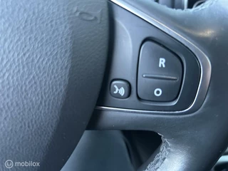 Renault Clio Renault Clio 1.2 TCe Intens * AUTOMAAT * NAVIGATIE * PDC - afbeelding nr 9