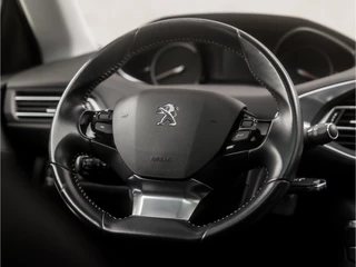 Peugeot 308 (PANORAMADAK, APPLE CARPLAY, GROOT NAVI, CLIMATE, GETINT GLAS, SPORTSTOELEN, PARKEERSENSOREN, DAB+, NIEUWE APK, NIEUWSTAAT) - afbeelding nr 16