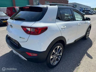 Kia Stonic Kia Stonic 1.0 T MHEV GT Line Automaat  GT Line meest luxe uitvoering Full option , lage km stand , auto is als nieuwe , 7 jaar fabrieks garantie - afbeelding nr 5