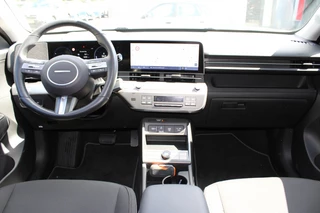 Hyundai Kona Hyundai Kona Electric Comfort-Smart 65.4 kWh|Navi|Camera|PDC|BSW|Winter|Rijklaa - afbeelding nr 11