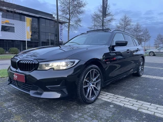 BMW 3 Serie PANO/HEAD-UP/ACC/LEER-SPORT/SFEER/CAMERA/KEYLESS/SHADOW-LINE/18