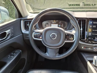 Volvo XC60 Volvo XC60 2.0 T8 Twin Engine AWD Inscription | Panoramisch schuif-/kanteldak | Camera | Leder | Zeer compleet! - afbeelding nr 13