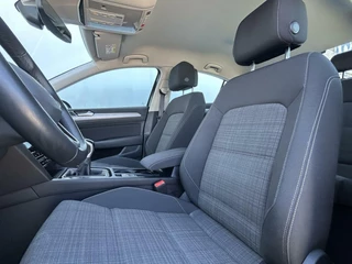Volkswagen Passat Volkswagen Passat 1.5 TSI 150pk Business FULL LED I NAVI + CAMERA I ELEC. KLEP I DEALER O.H. - afbeelding nr 26
