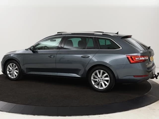 Škoda Superb Skoda Superb 1.4 TSI Ambition | Panoramadak | Stoelverwarming | Trekhaak | Carplay | Memory | Navigatie | Climate control - afbeelding nr 2