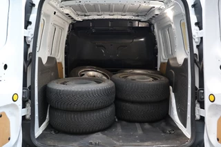 Ford Transit Connect Ford Transit Connect 1.5 EcoBlue | Lederen bekleding | PDC V+A | Airco | Trekhaak | Dealer onderhouden | Nieuwe APK | Euro 6 | MF Stuur - afbeelding nr 16