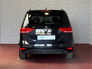 Volkswagen Touran Volkswagen Touran 1.5 TSI 150PK 7P CARPLAY NAVI CAMERA LED ELEK.KLEP VIR.COCKPIT DODE.HOEK DET. STOELVERW KEYLESS 7P 7PERS 10/2024 