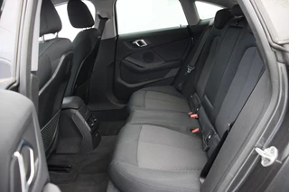 BMW 2 Serie BMW 2 Serie Gran Coupe 218I Executive edition - Carplay, Navi, Clima - afbeelding nr 7