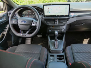 Ford Focus Ford Focus Wagon 1.0 EcoBoost 125PK Automaat ST-Line | NAVIGATIE | CRUISE CONTROL | - afbeelding nr 13