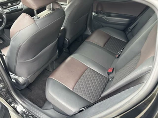 Toyota C-HR Toyota C-HR 1.8 Hybrid Executive | 1e eig. | Leder | Navi | Dodehoek - afbeelding nr 8