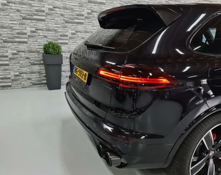 Porsche Cayenne Porsche Cayenne 3.0 S E-Hybrid *GTS uitvoering*22''LMV*NAP*! - afbeelding nr 23