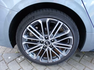 Kia ProCeed Kia ProCeed 1.5 T-GDi GT-PlusLine automaat / Panoramadak - afbeelding nr 14