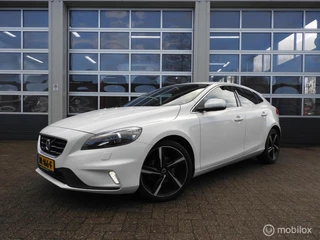 Volvo V40 2.0 D2 R design
