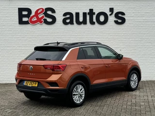 Volkswagen T-Roc Volkswagen T-Roc 1.0 TSI Adaptive cruise Lane assist Stoelverwarming Media player Clima - afbeelding nr 2