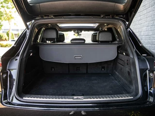 Porsche Cayenne Porsche Cayenne 3.0 V6 340PK Pano Stoelkoeling Bose ACC Sport Chrono Led Matrix 360 Camera Softclose Luchtvering - afbeelding nr 42