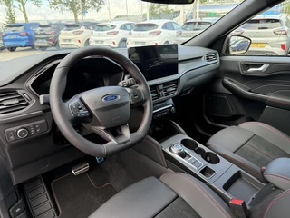 Ford Kuga Ford Kuga 2.5 PHEV ST-Line X 243pk | Driver Assistance pack | Matrix LED | Black Package | Wegklapbare Trekhaak | Panoramadak | Winterpack | 2.100kg Trekgewicht - afbeelding nr 21