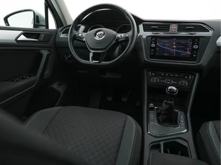 Volkswagen Tiguan *ADAPTIVE-CRUISE | NAVI-FULLMAP | KEYLESS | CAMERA | BLINDSPOT | COMFORT-SEATS | ECC | PDC | 17''ALU* - afbeelding nr 7