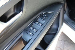 Peugeot 3008 Peugeot 3008 1.2 PureTech Allure - afbeelding nr 16