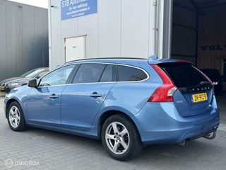 Volvo V60 Volvo V60 1.6 D2, Leder, Dakje, Navi, Xenon, Weinig Km’s - afbeelding nr 2