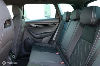 Škoda Karoq Skoda Karoq 1.5 TSI ACT Sportline / Trekh. / Navi / Carplay - afbeelding nr 9