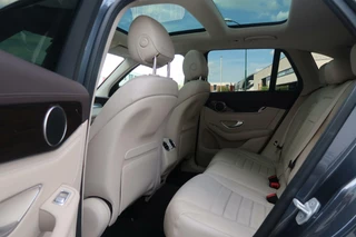Mercedes-Benz GLC Mercedes GLC-klasse 250 4MATIC Night-pakket|PANORAMADAK|MEMORY|HEAD-UP|360 CAMERA|STOELKOELING|KEYLESS - afbeelding nr 24