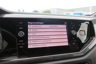 Volkswagen Polo Volkswagen Polo 1.0 TSI 116pk Highline Business 2xR-Line , Beats audio , PDC, Navi, Carplay, LMV, Cruisecontrol. dealer onderhouden. - afbeelding nr 59