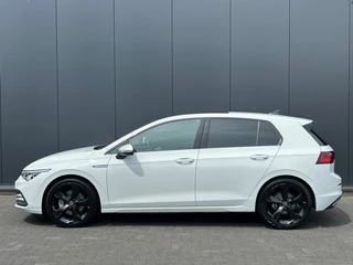 Volkswagen Golf Volkswagen Golf 1.5 TSI Edition P-dak IQ-Light ACC Sfeerlicht V-cockpit Massage - afbeelding nr 16