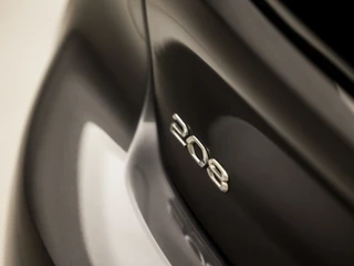 Peugeot 208 (APPLE CARPLAY, GROOT NAVI, PARKEERSENSOREN, SPORTSTOELEN, LANE ASSIST, CRUISE, NIEUWE APK, NIEUWSTAAT) - afbeelding nr 27