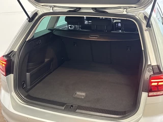 Volkswagen Passat Volkswagen Passat Variant GTE 218PK DSG HYBRID GTE BUSINESS VIRTUAL/NAVI/CAMERA*** - afbeelding nr 17