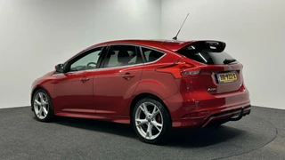 Ford Focus Ford Focus 1.5 Titanium Edition LEER CAMERA 180 PK UNIEK - afbeelding nr 4