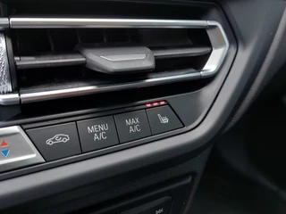 BMW 1 Serie BMW 1 Serie 116i Automaat Business Edition M-Sport | Navi | Apple Carplay+Android Auto | Clima | Cruise | Led Koplampen | Panorama Schuifdak | Pdc V+A+Camera | Licht+Regensensor | Privacy Glass | 17''lm - afbeelding nr 17