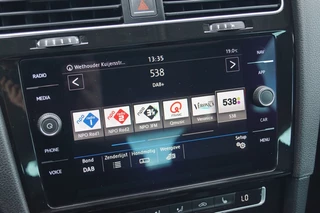 Volkswagen Golf Volkswagen Golf 1.4 TSI Highline 125pk Navi/ Trekhaak/ ACC/ Virtual cockpit/ PDC - afbeelding nr 31